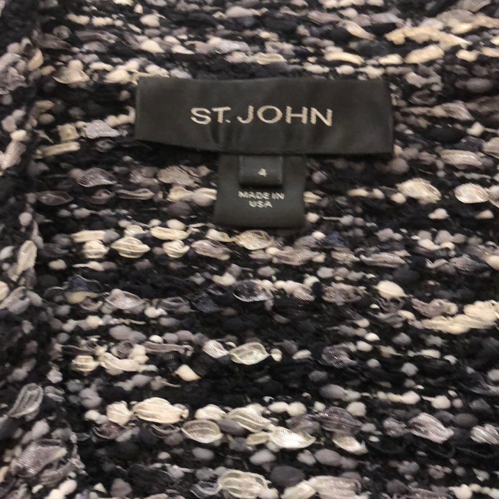 St. John Fringed Boucle Knit Tweed Blazer - Picture 3 of 7